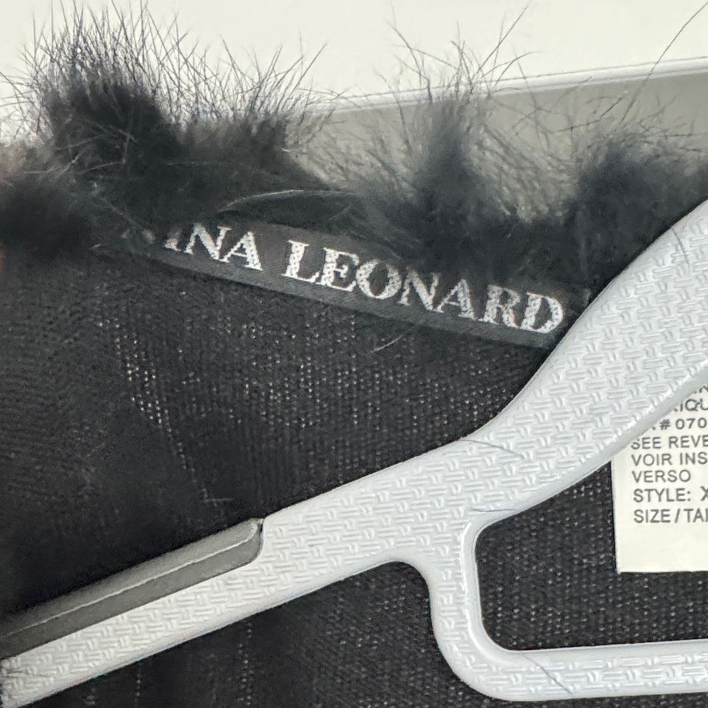 Nina Leonard Black Feather-Trimmed Wrap - Picture 2 of 8